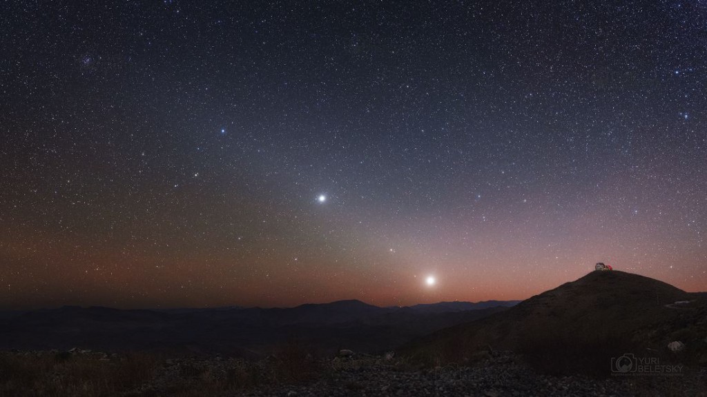 planetas_luz-zodiacal_beletsky-784051