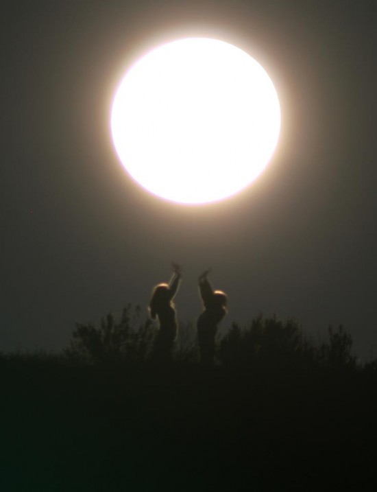 supermoon_kids_Rebecca_Lacey_Cambridge_Idaho-e1340887676683
